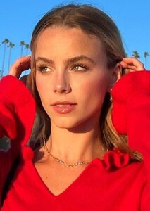 Photos of Anna Shumate on myCast - Fan Casting Your Favorite Stories