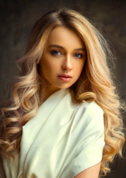 Anna Tsaralunga photo