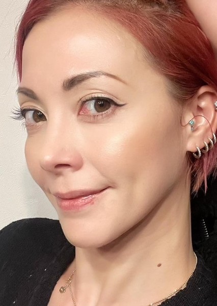 Anna Tsuchiya photo