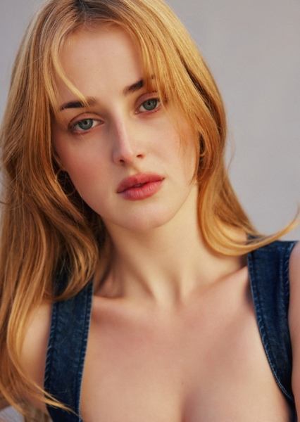 Anna van Patten