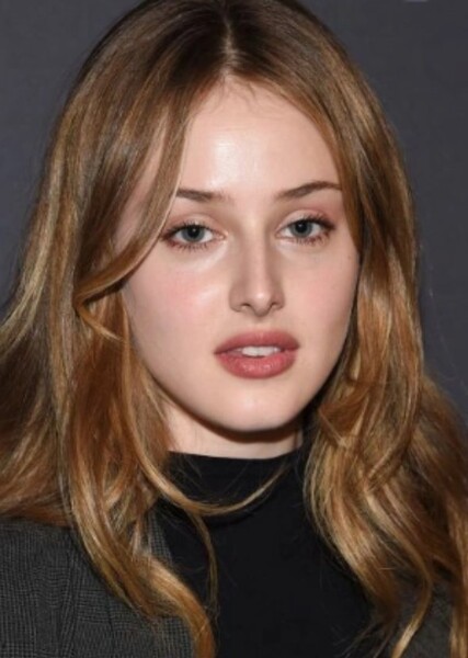Anna van Patten photo