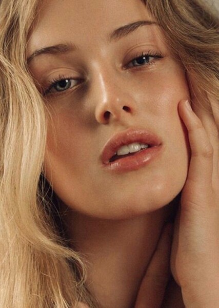 Anna van Patten