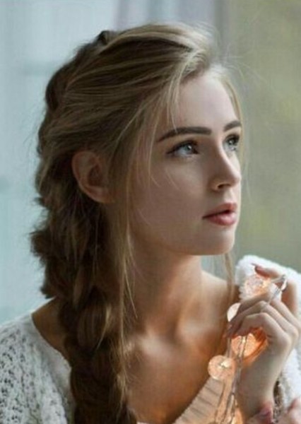 Anna Von Klinski photo