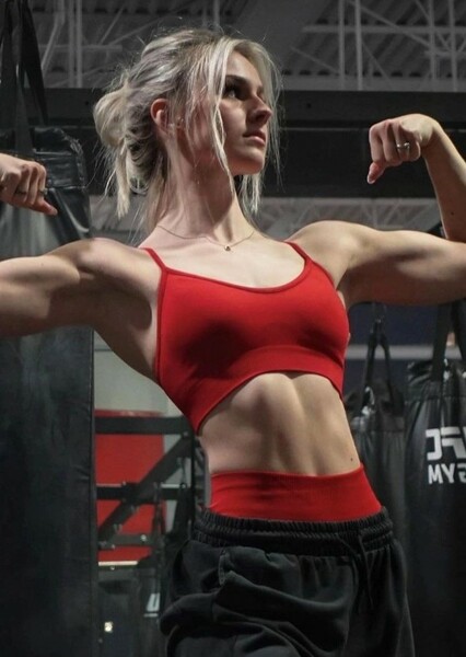 Annabel Lucinda