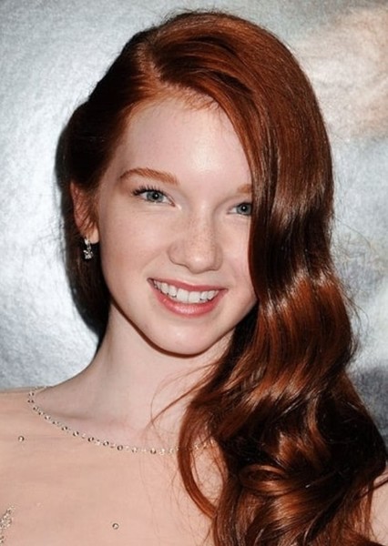 Annalise Basso photo