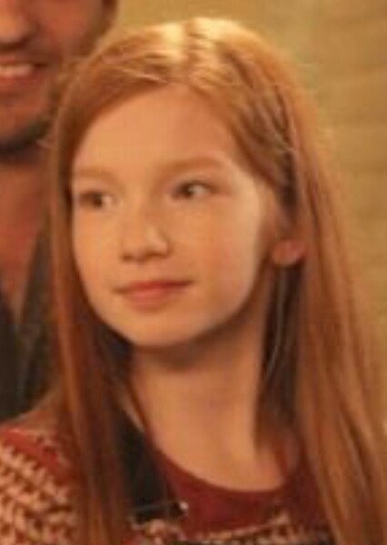 Annalise Basso photo