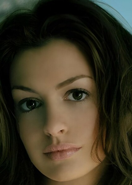 Anne Hathaway photo