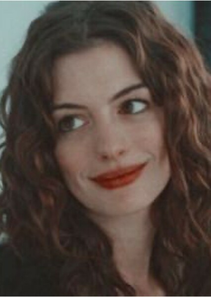 Anne Hathaway photo
