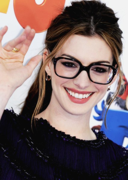 Anne Hathaway photo