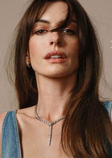 Anne Hathaway photo