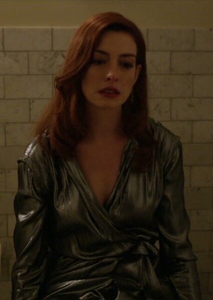 Anne Hathaway photo