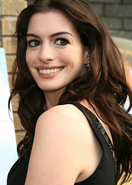 Anne Hathaway photo