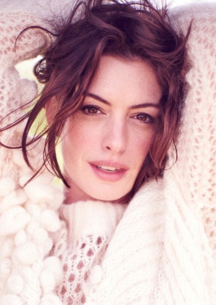 Anne Hathaway photo