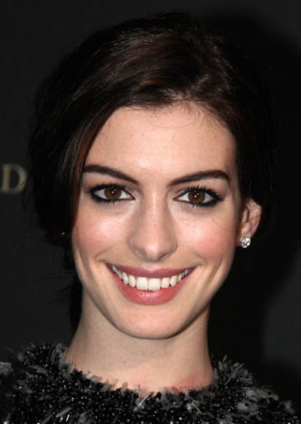Anne Hathaway photo