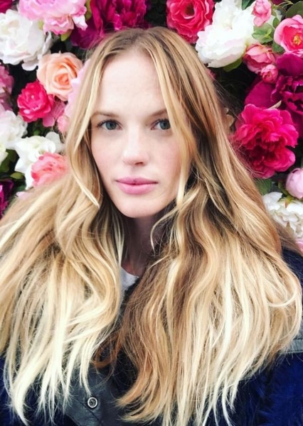 Anne Vyalitsyna photo