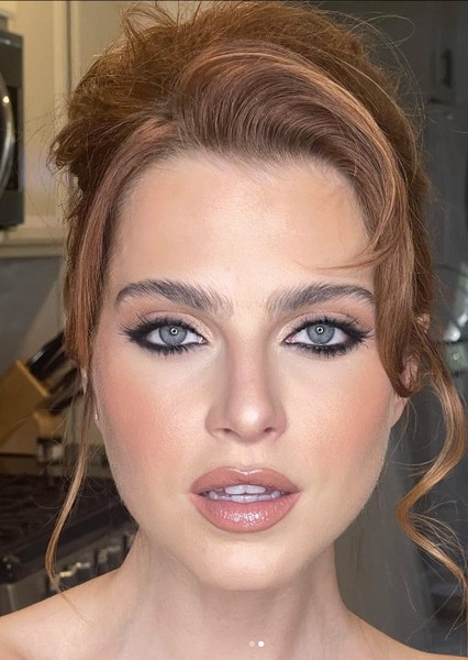 Anne Winters photo