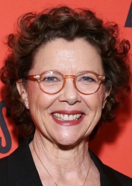 Annette Bening photo