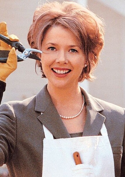 Annette Bening photo