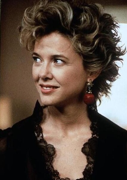 Annette Bening photo