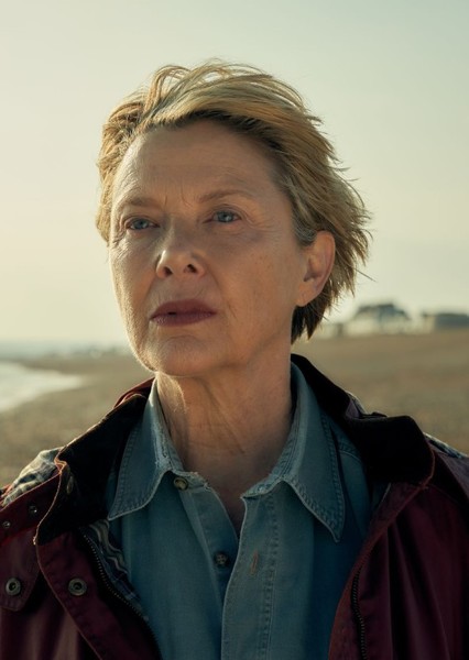 Annette Bening photo