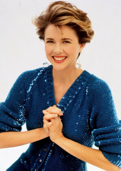 Annette Bening photo