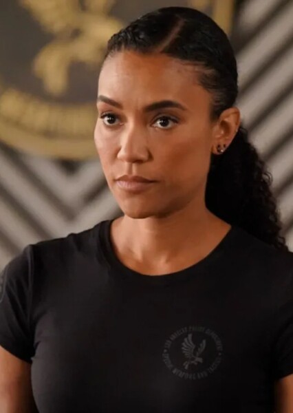 Annie Ilonzeh photo