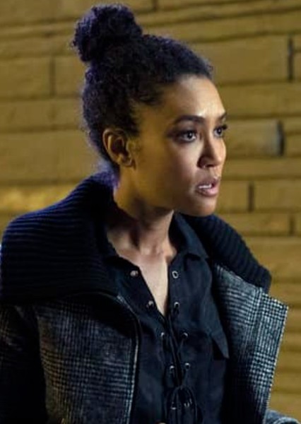 Annie Ilonzeh photo