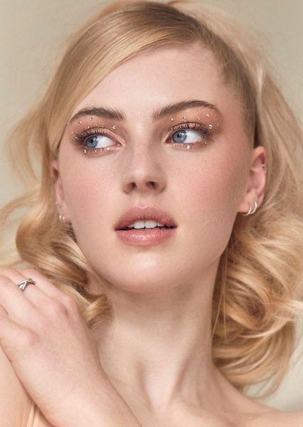 Annie Knowles photo