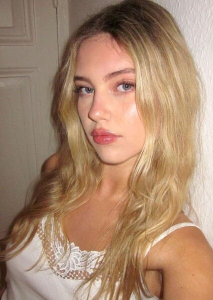 Annie Schröter photo