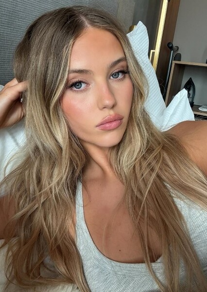 Annie Schröter photo