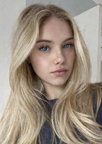 Annie Schröter photo