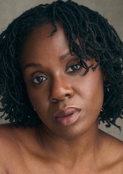 Anniwaa Buachie photo