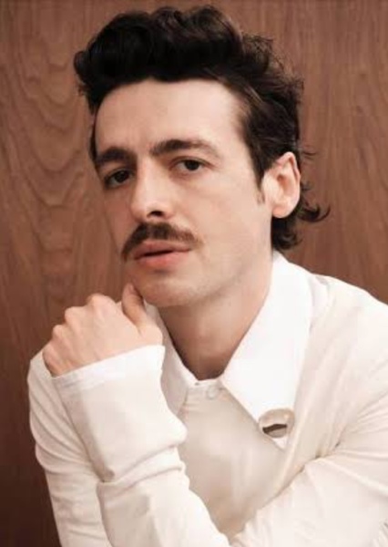 Anthony Boyle photo