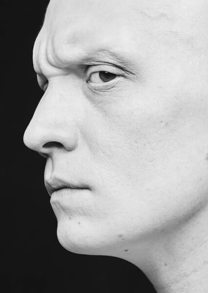 Anthony Carrigan photo