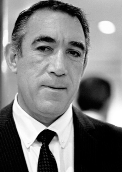 Anthony Quinn photo