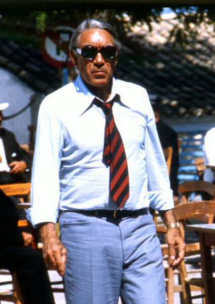Anthony Quinn photo