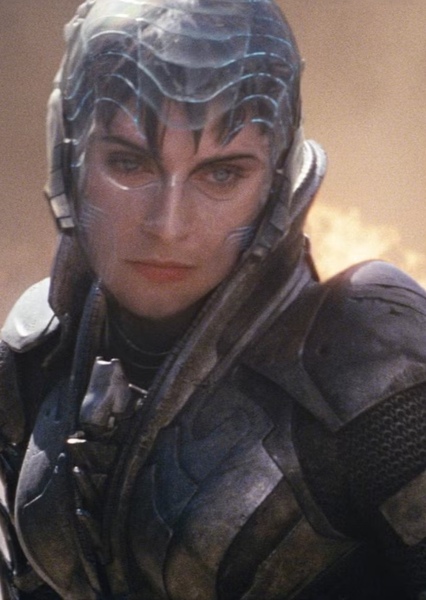 Antje Traue