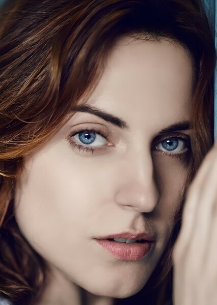Antje Traue photo