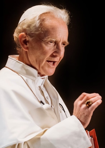 Anton Lesser photo
