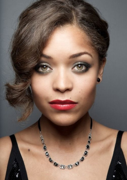 Antonia Thomas photo
