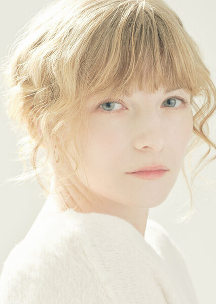 Anya Floris