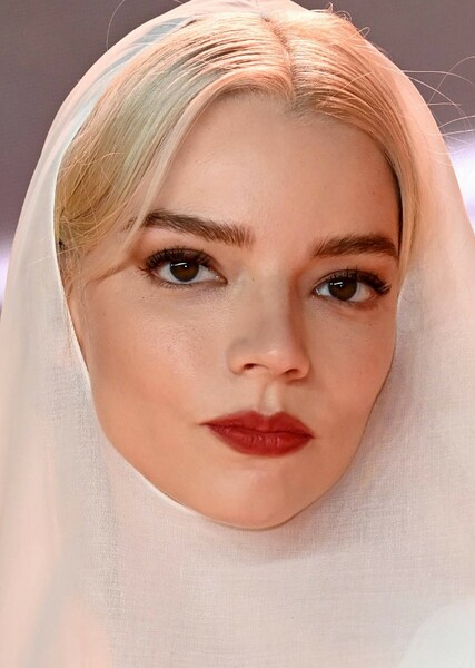 Anya Taylor-Joy photo