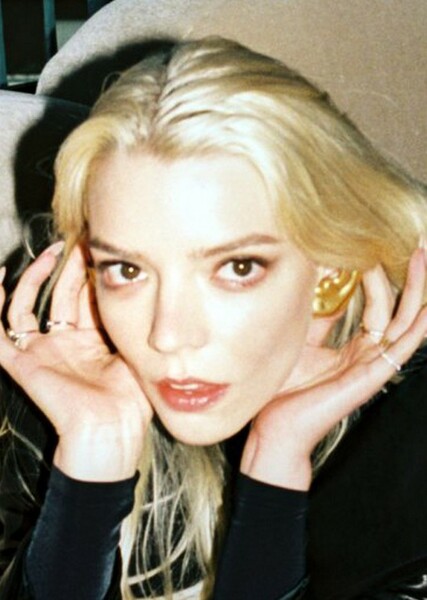 Anya Taylor-Joy photo