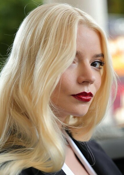 Anya Taylor-Joy photo