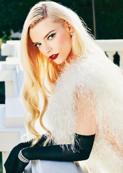 Anya Taylor-Joy photo
