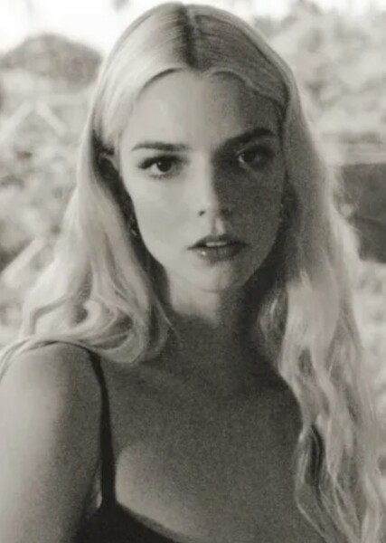Anya Taylor-Joy photo