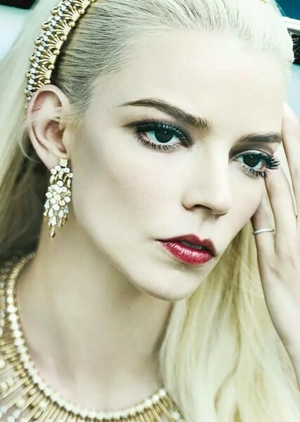 Anya Taylor-Joy photo