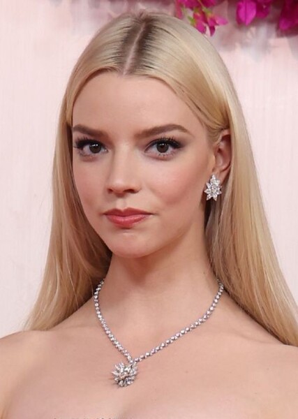 Anya Taylor-Joy photo