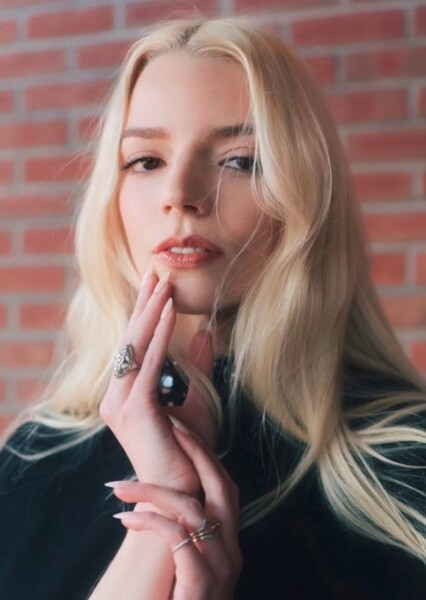 Anya Taylor-Joy photo