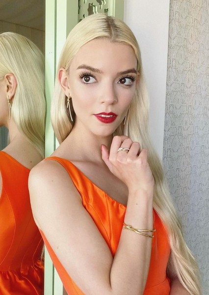 Anya Taylor-Joy photo